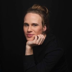 Meet your Posher, Charlie